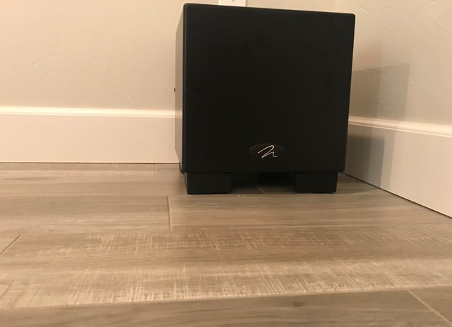 Edmond Smart Home moderno-salon