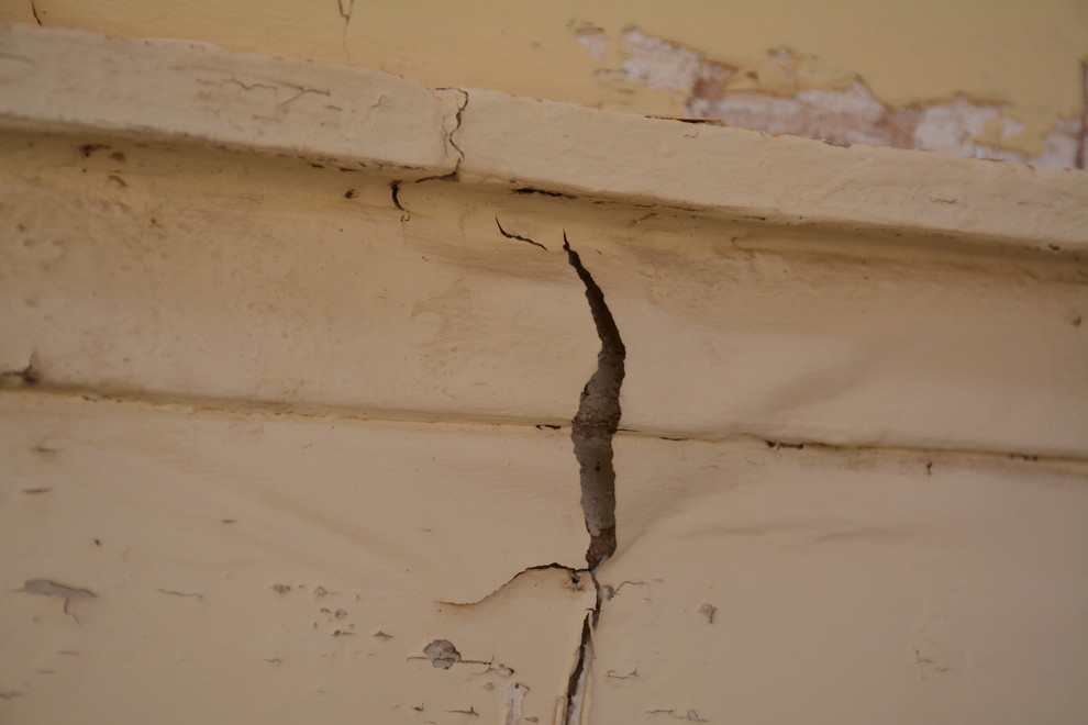 Restauración de fachada en el Colegio de farmacéuticos de Valencia