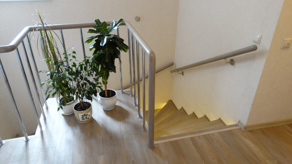 Лестница с подсветкой