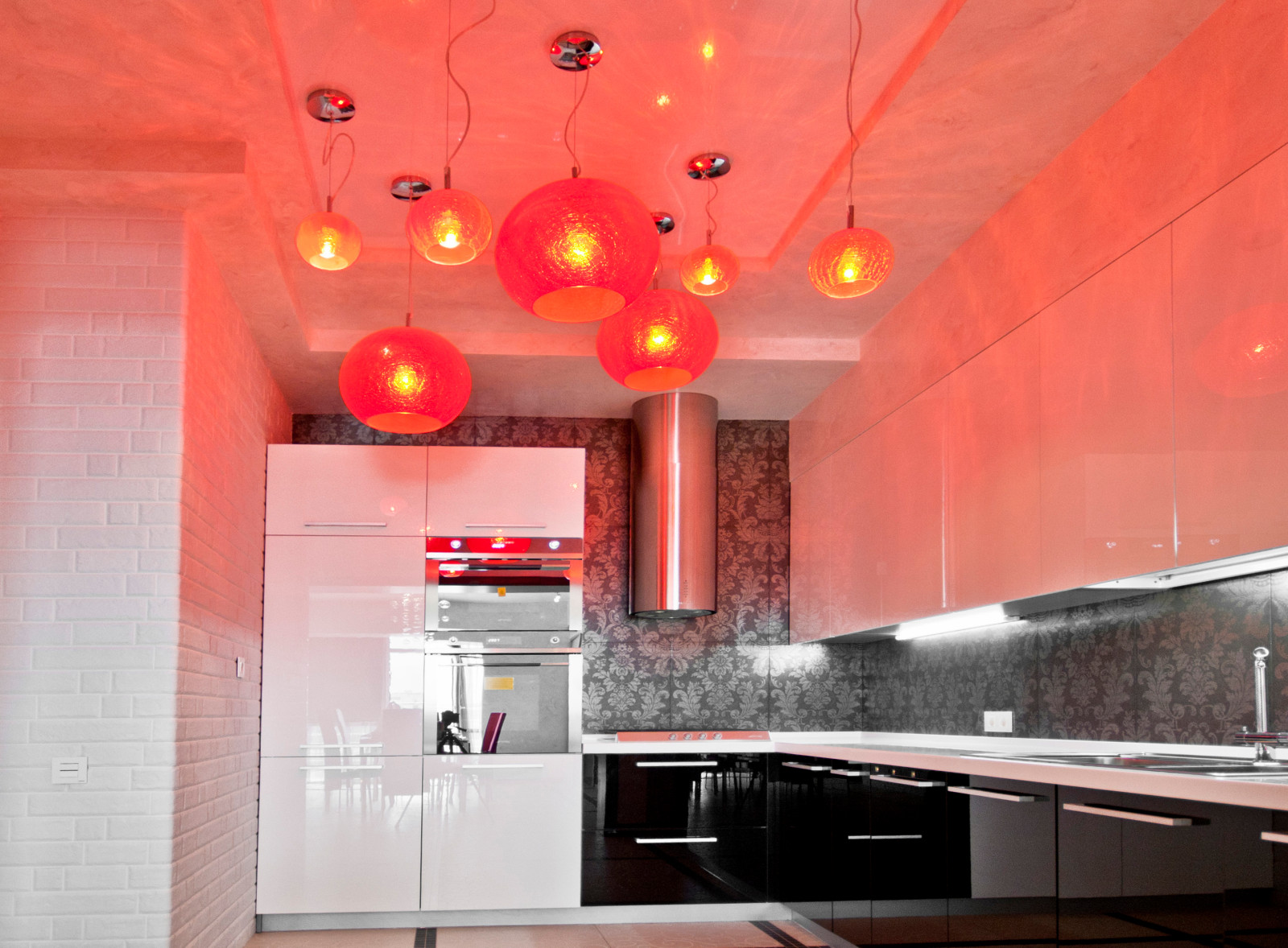 Вспышки красного