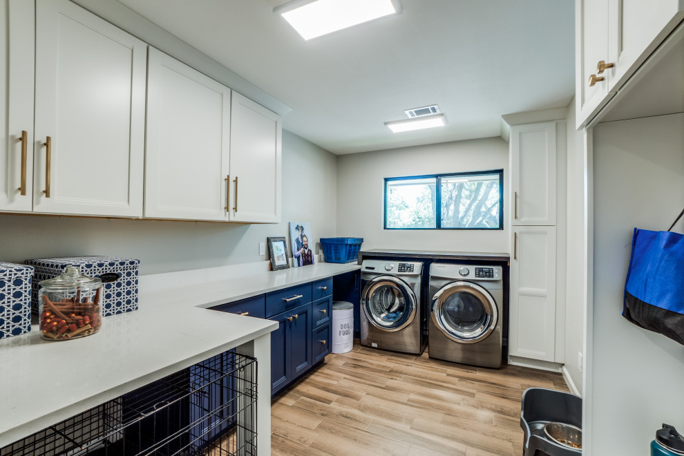 Inspiration for a transitional laundry room in Dallas.