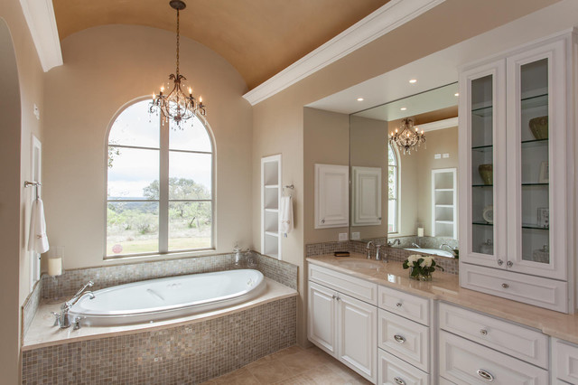 Master Bath klassisch-badezimmer