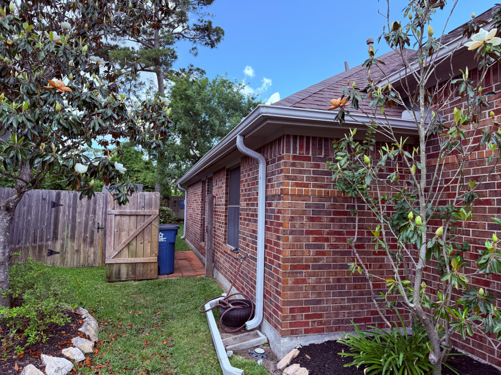 AD1807 - Gutter Installation & Paint Re-Fresh