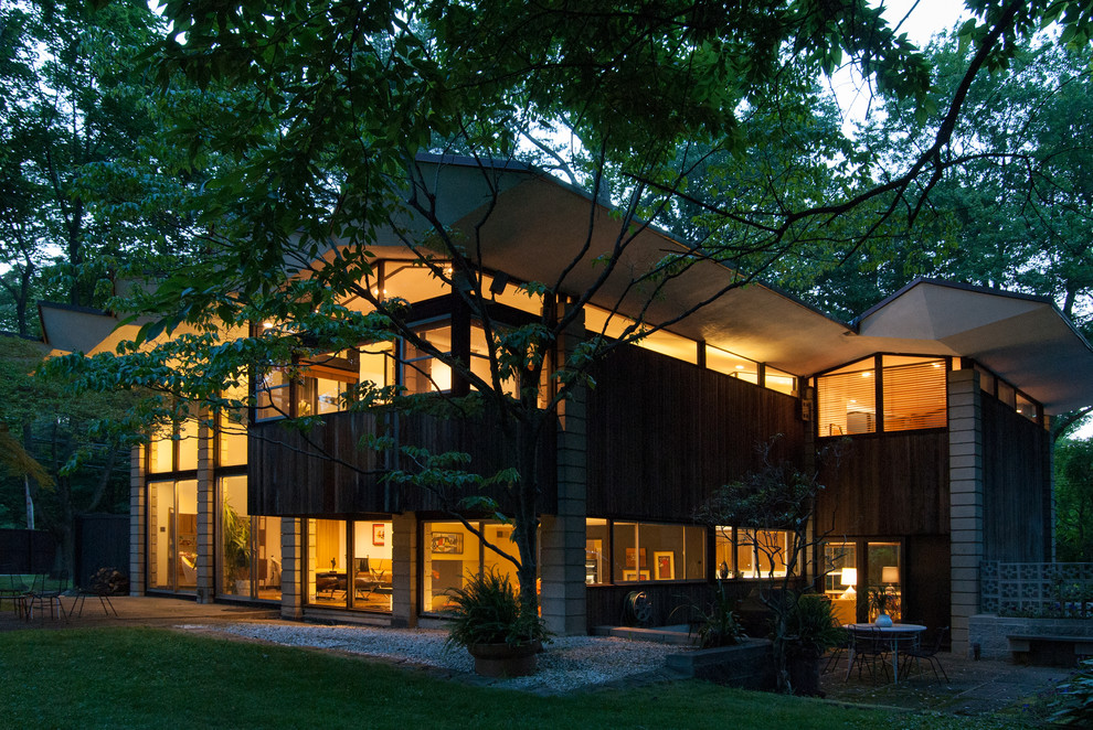 Example of a 1950s exterior home design in Philadelphia