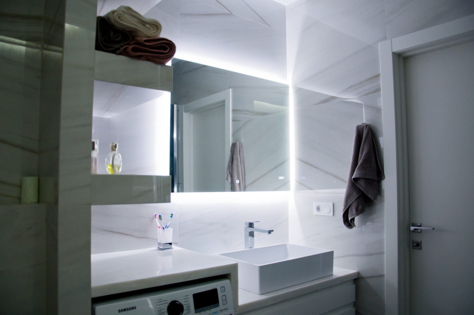 Капитальный ремонт двухкомнатной квартиры по дизайн проекту