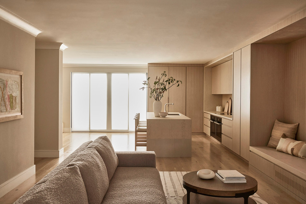 Идея дизайна: парадная, изолированная гостиная комната среднего размера в современном стиле с паркетным полом среднего тона и стандартным камином без телевизора