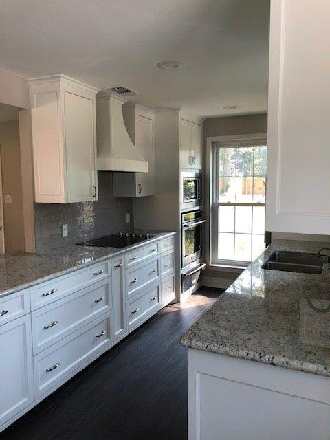 Raven Kitche/Living Room Renovation