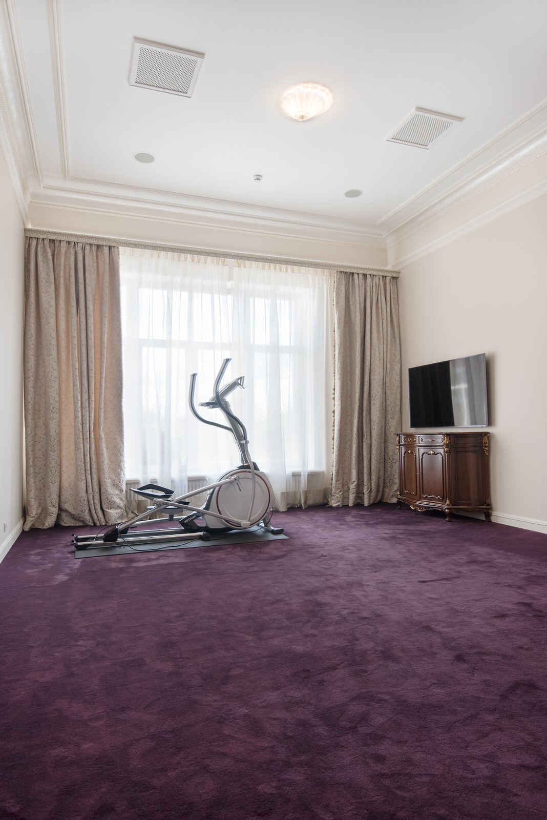 Дом в Миллениум Парк. Элитная мебель