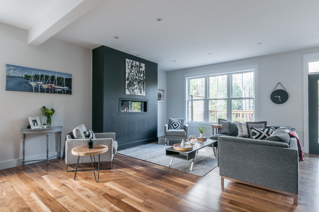 Ottawa Avenue living-room