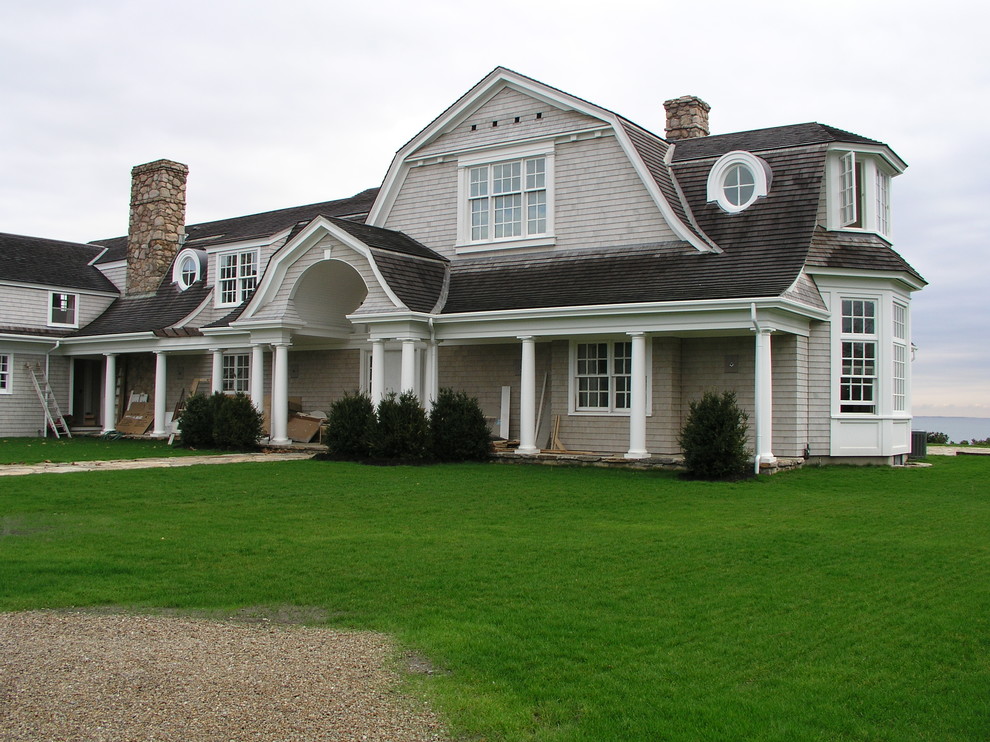 Inspiration for a traditional exterior in Providence.