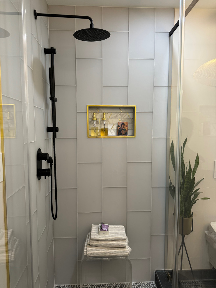 Calming Master Bathroom in Alameda