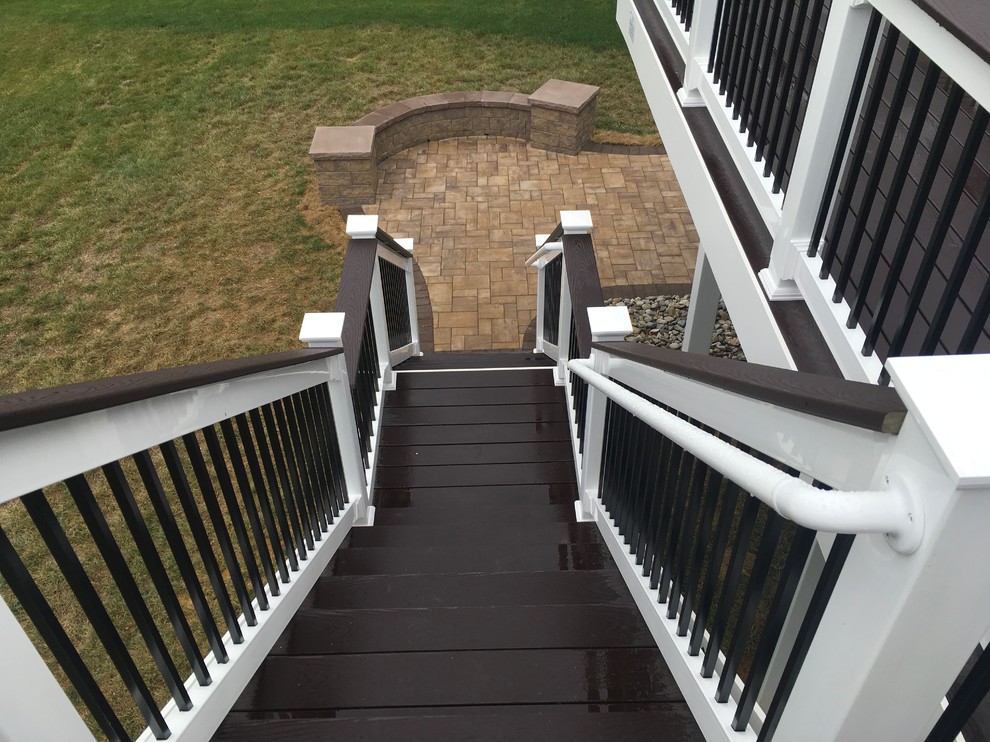 Example of a large backyard deck design in Baltimore