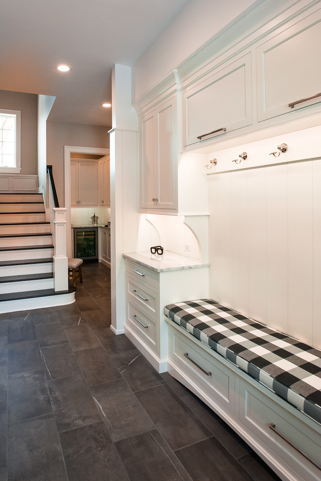 Transitional entryway photo in Chicago