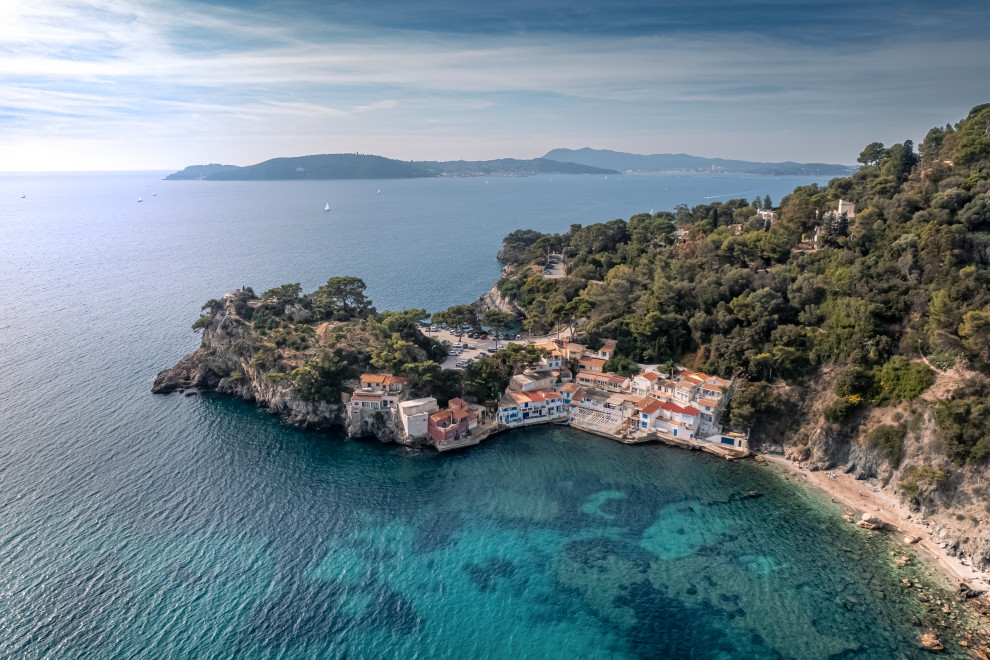 STUDIO ATYPIQUE LE MOURILLON