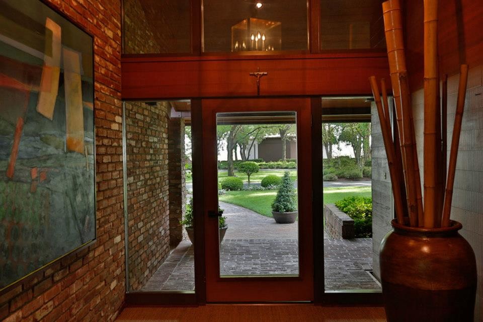 Entryway - eclectic entryway idea