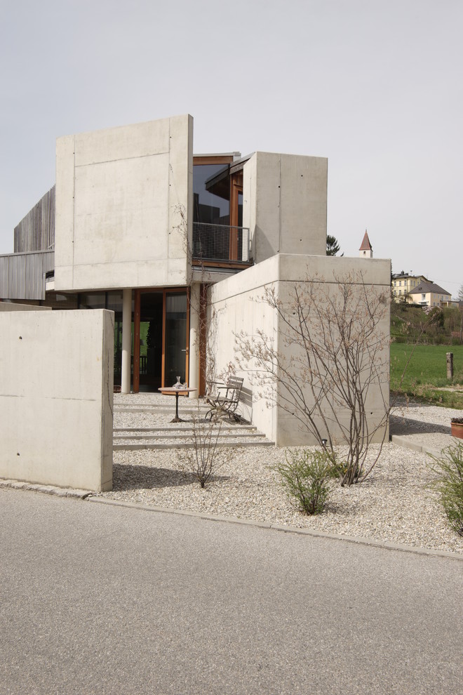 Photo of a contemporary exterior in Munich.