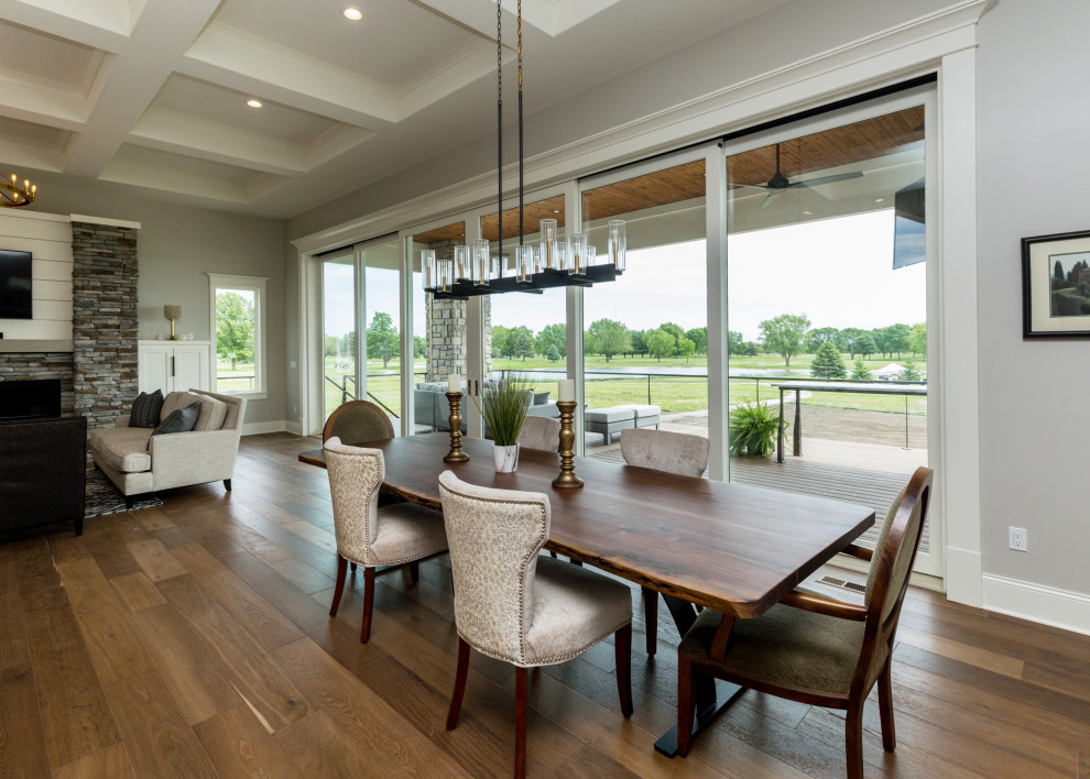 Dining room - transitional dining room idea in Cedar Rapids