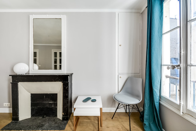 Studio Paris contemporary-living-room