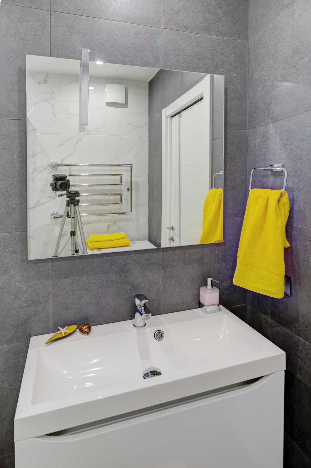 "Акварельная драма" - квартира с яркой индивидуальностью