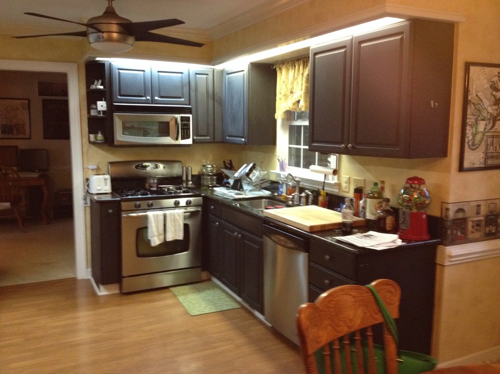Inspiration for a transitional kitchen remodel in Raleigh