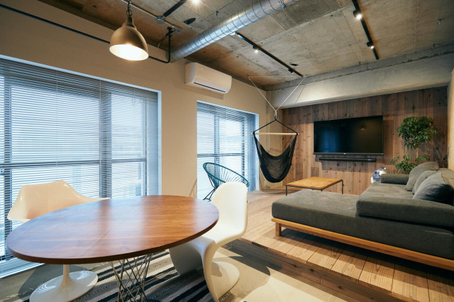 TIMBER HOUSE industriel-salon