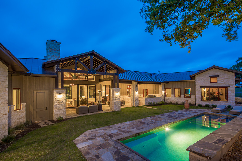 Design ideas for an arts and crafts exterior in Austin.