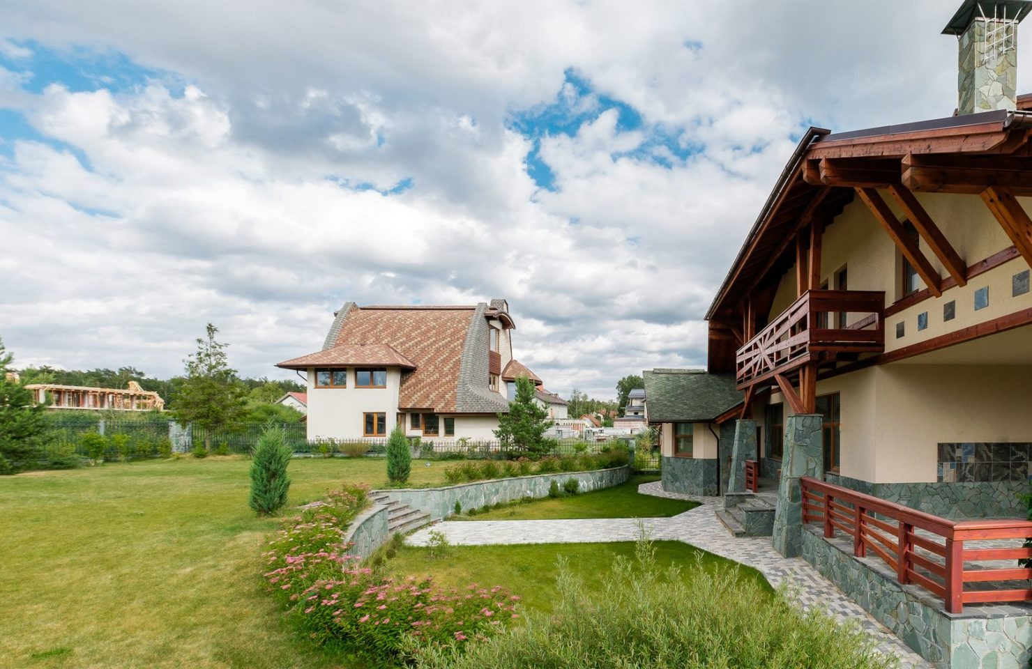 House # 3    Дом # 3