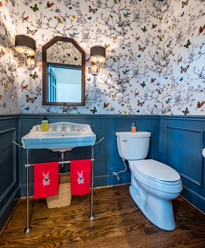 Home design - transitional home design idea in Raleigh