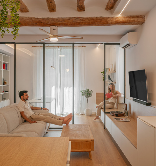 Carlos + Alexia living-room