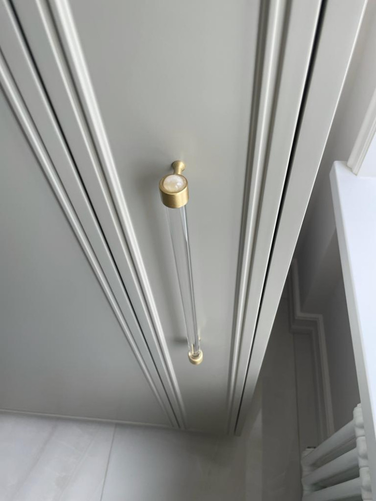 Работы дизайнеров с мебельными ручками от Maru Studio