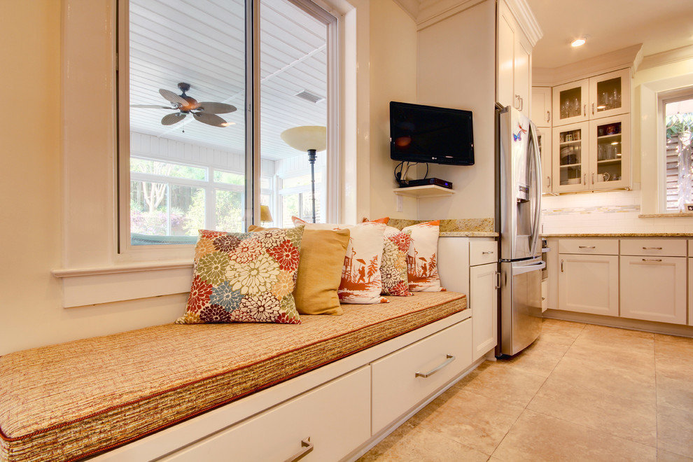 Example of a transitional kitchen design in Miami