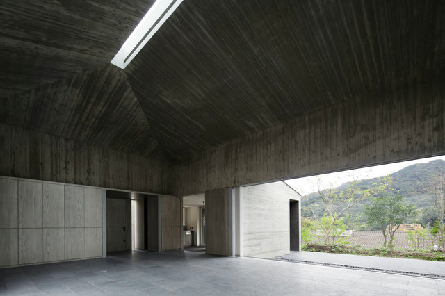 湯河原の別荘（T邸） moderne-salon