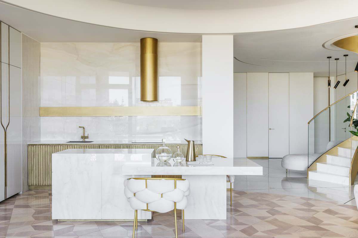 Ордынка Москва. Спиральная лестница Шик