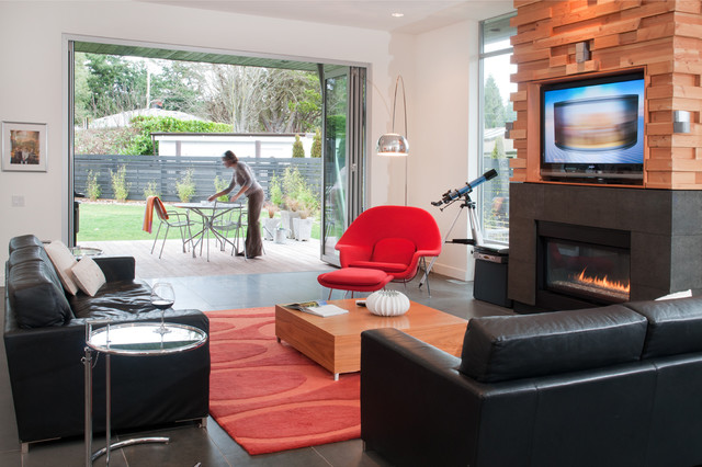 Contemporary Cadboro Bay contemporary-vardagsrum