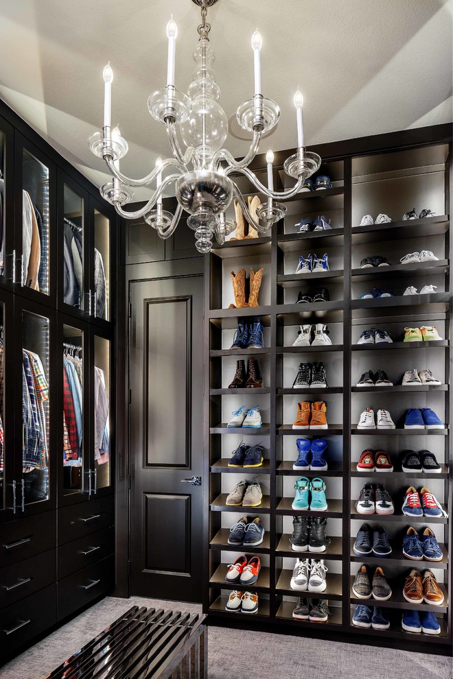 This is an example of a storage and wardrobe in Dallas.