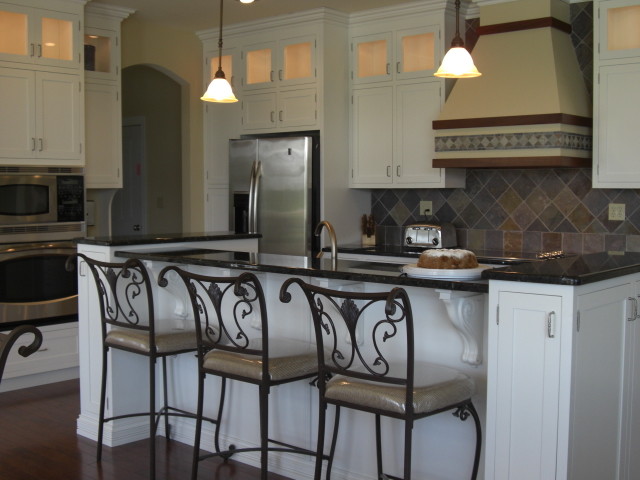 White a Kitchen! klassisch-kueche