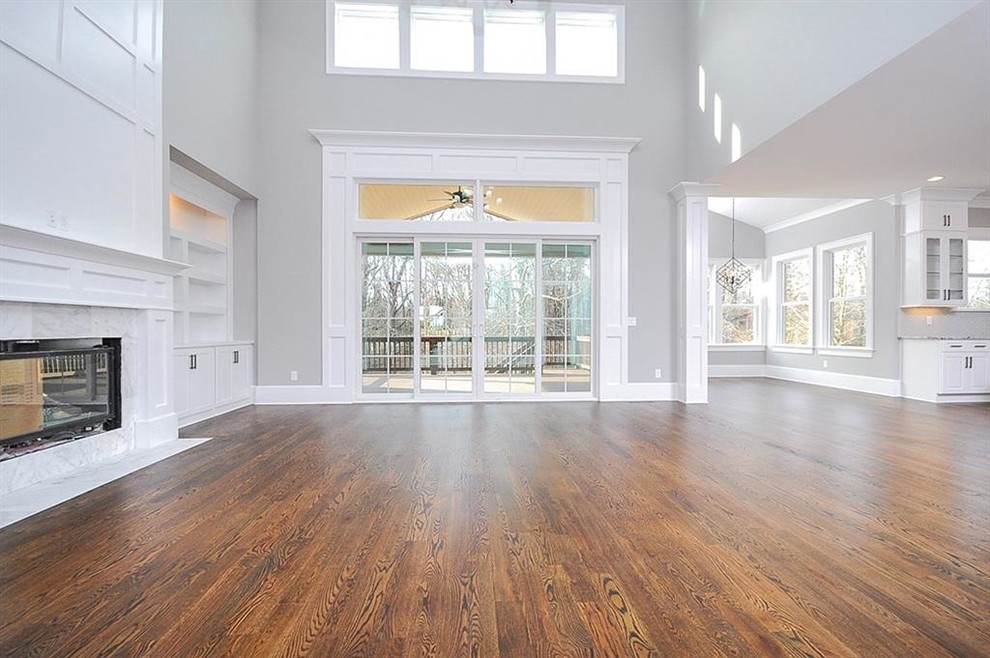 Inspiration for a transitional home design remodel in Atlanta