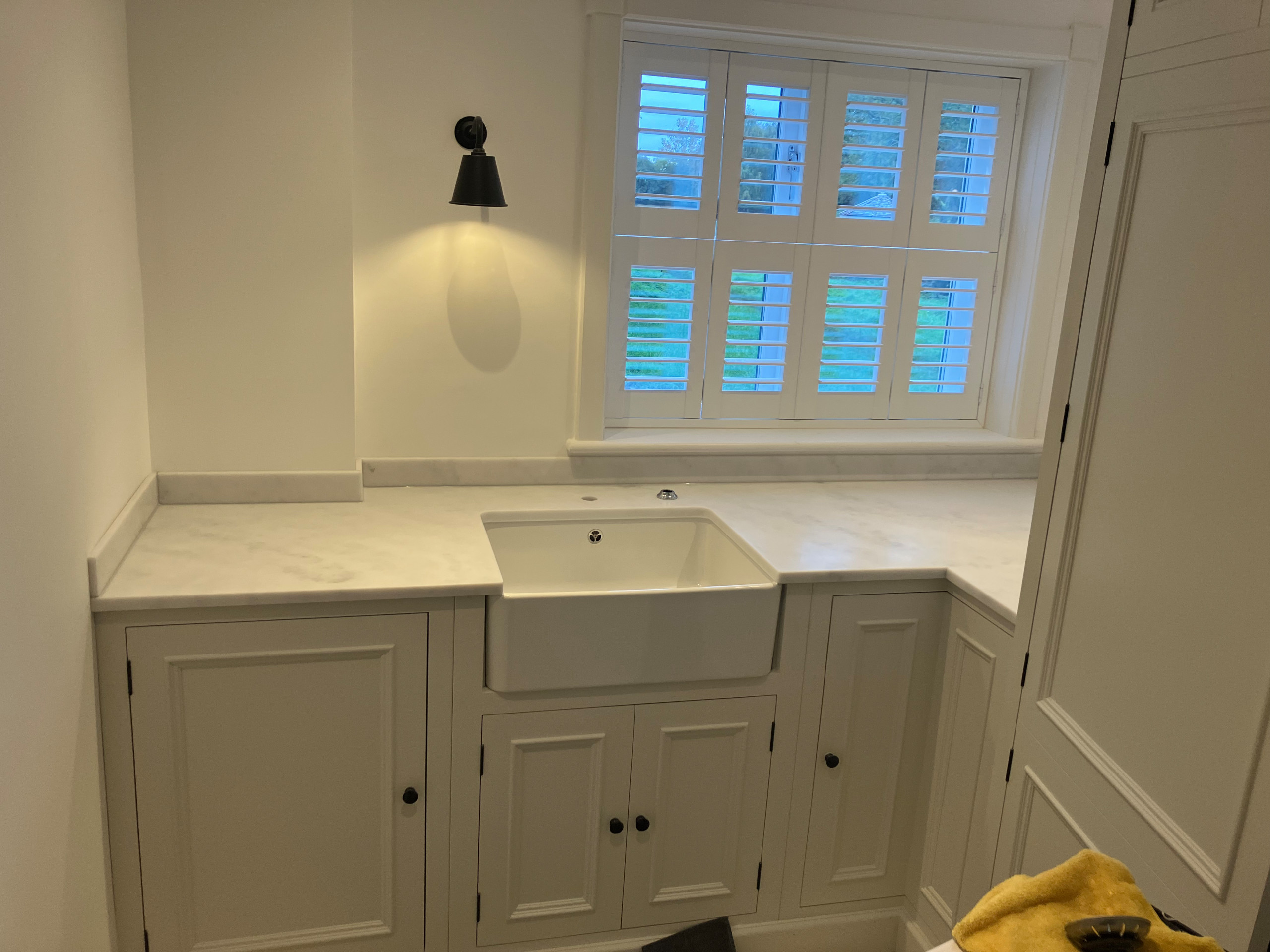MInerva worktop and upstands custom installation