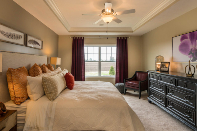 Model Home, Newark, OH klassisch-modern-schlafzimmer