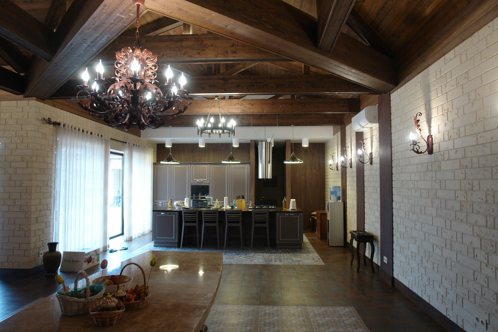 Интерьер жилого дома