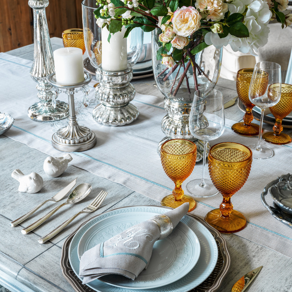 Сервировка стола в загородном доме