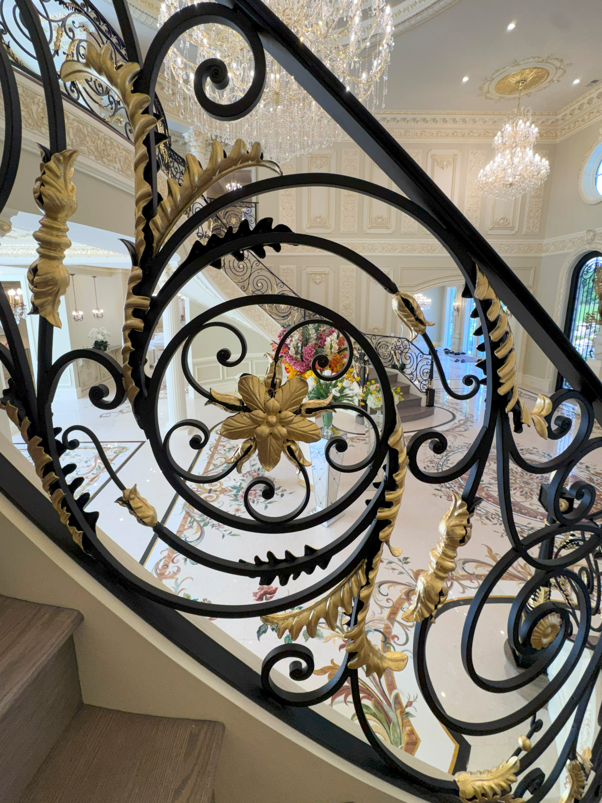 135_Vibrant Staircase with Touch of Historic Grandeur, Great Falls, VA 22066