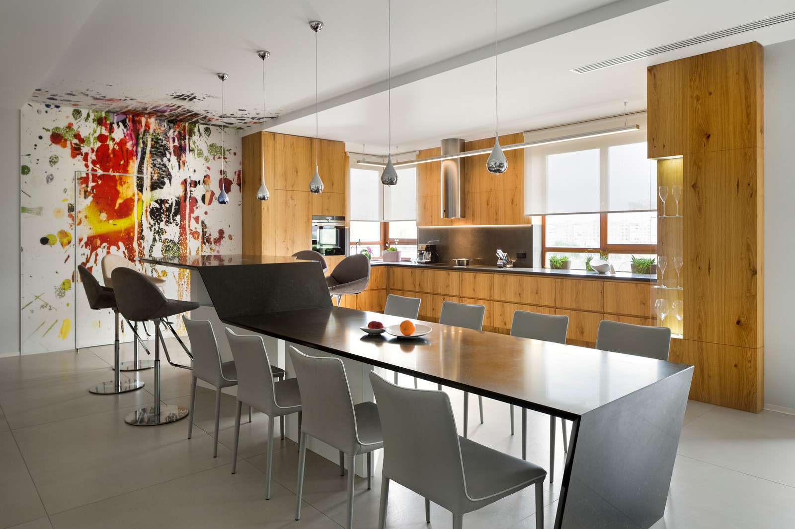 On the verge of illusion