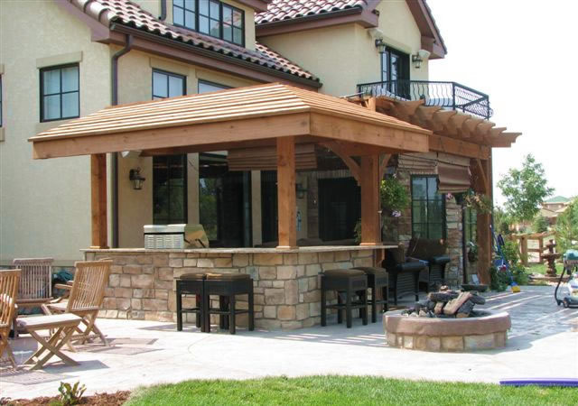 Inspiration for a traditional patio in Dallas.