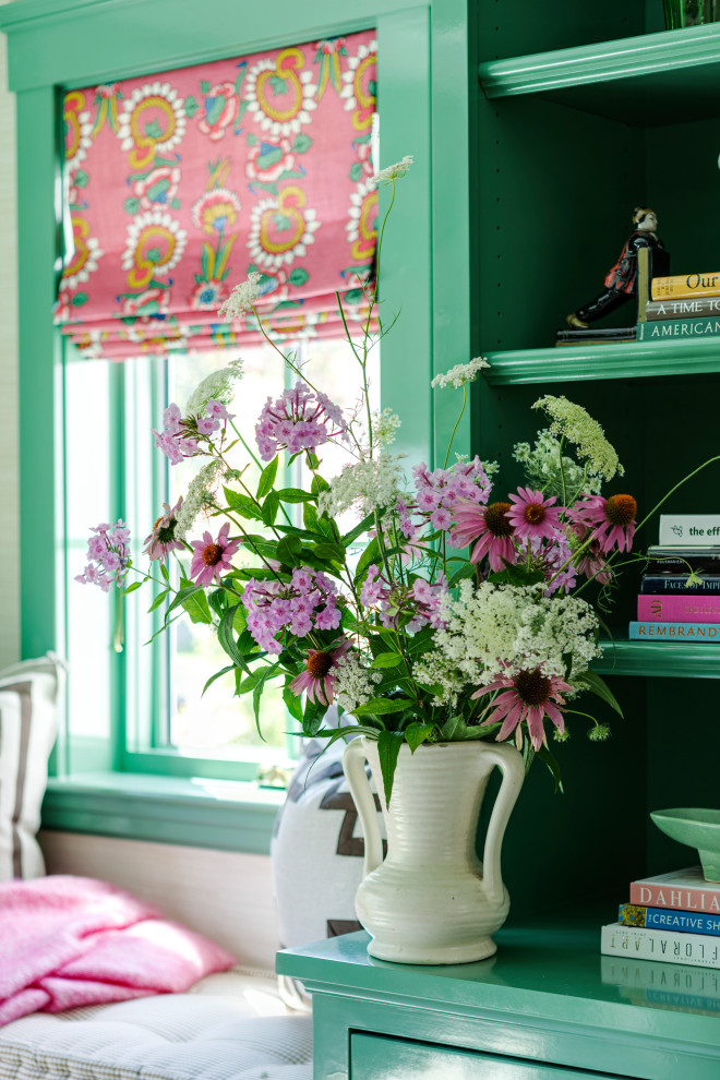 Home design - transitional home design idea in Boston