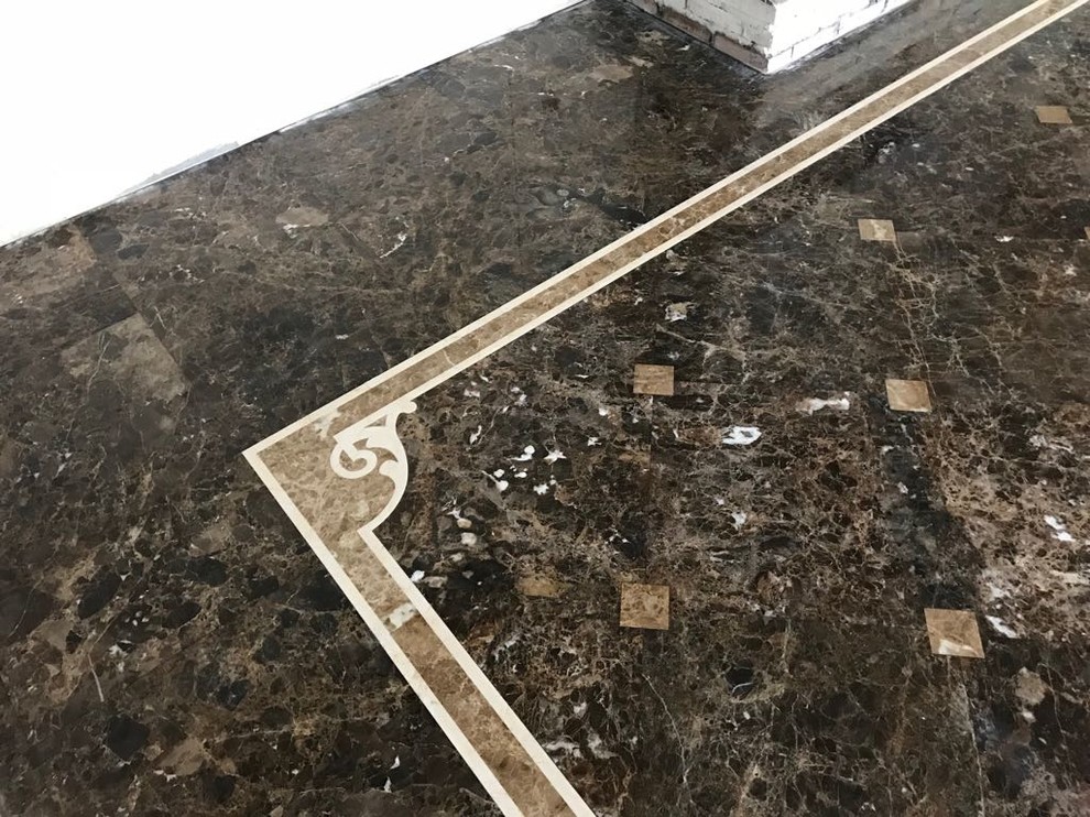 Художественное пано, полы, лестница на основе испанского мрамора imperador dark