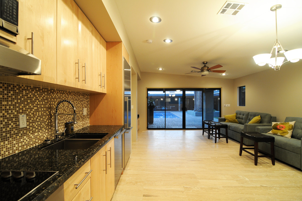 Kitchen - kitchen idea in Phoenix