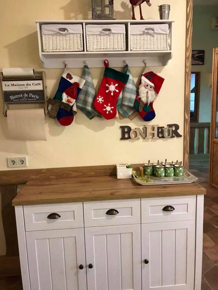 кафе на ул. Канатной