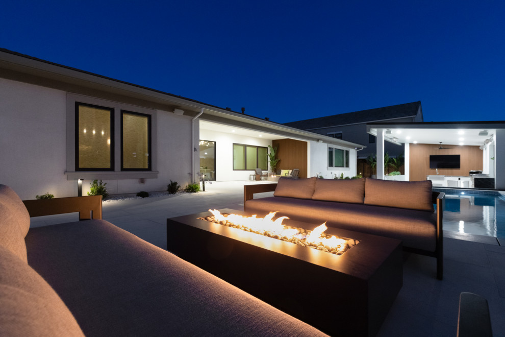 Borello Estates - Pool Party Place