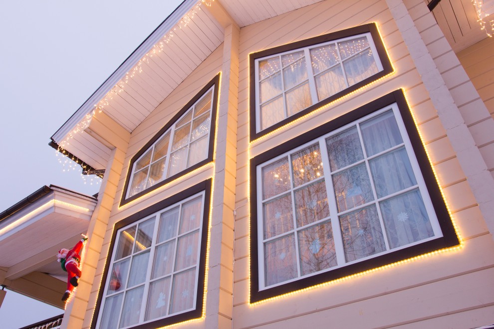 Дом из кирпича в Охтинском парке